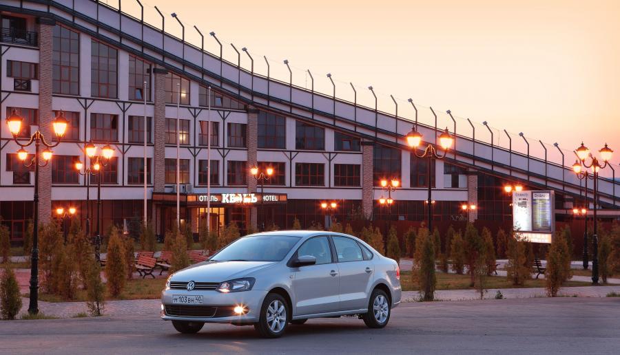  Volkswagen Polo Sedan 2010 года  (фото 80 из 123)